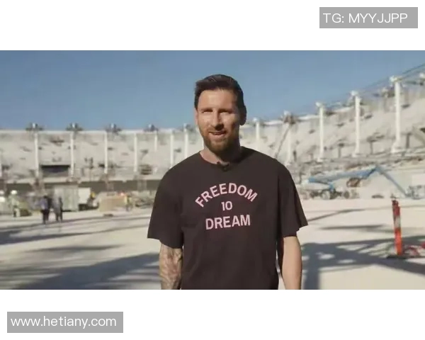 追溯初代足球球星风采与时代背景下的绿茵传奇