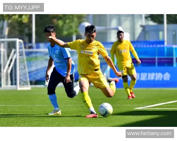 足球首秀闪耀全场年轻球星崭露锋芒为球队带来历史性胜利 足球首秀闪耀全场年轻球星崭露锋芒为球队带来历史性胜利